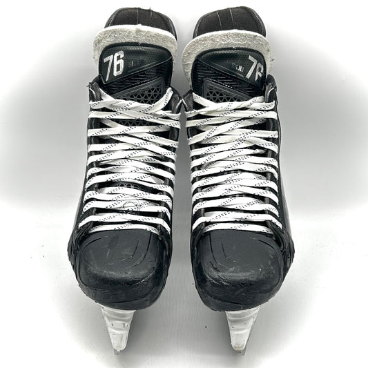 Bauer Vapor Hyperlite 2 - Used NHL Pro Stock Skates - Brady Skjei - Size L: 9/R: 9.5